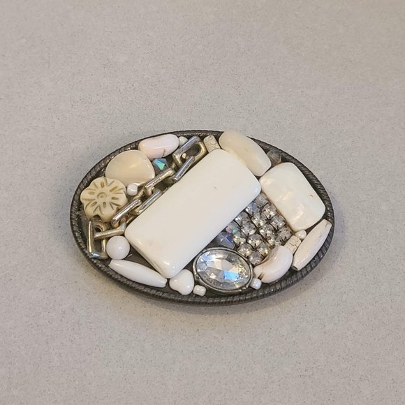 Decorative Beaded Belt Buckle - Picture 6 of 9